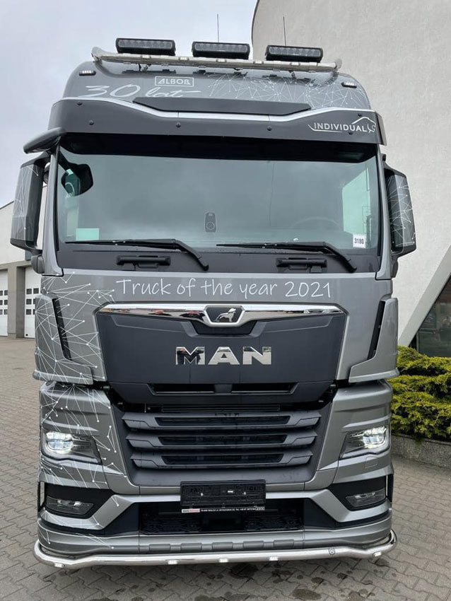 30 lat ALBOR - MAN TGX w jubileuszowym malowaniu